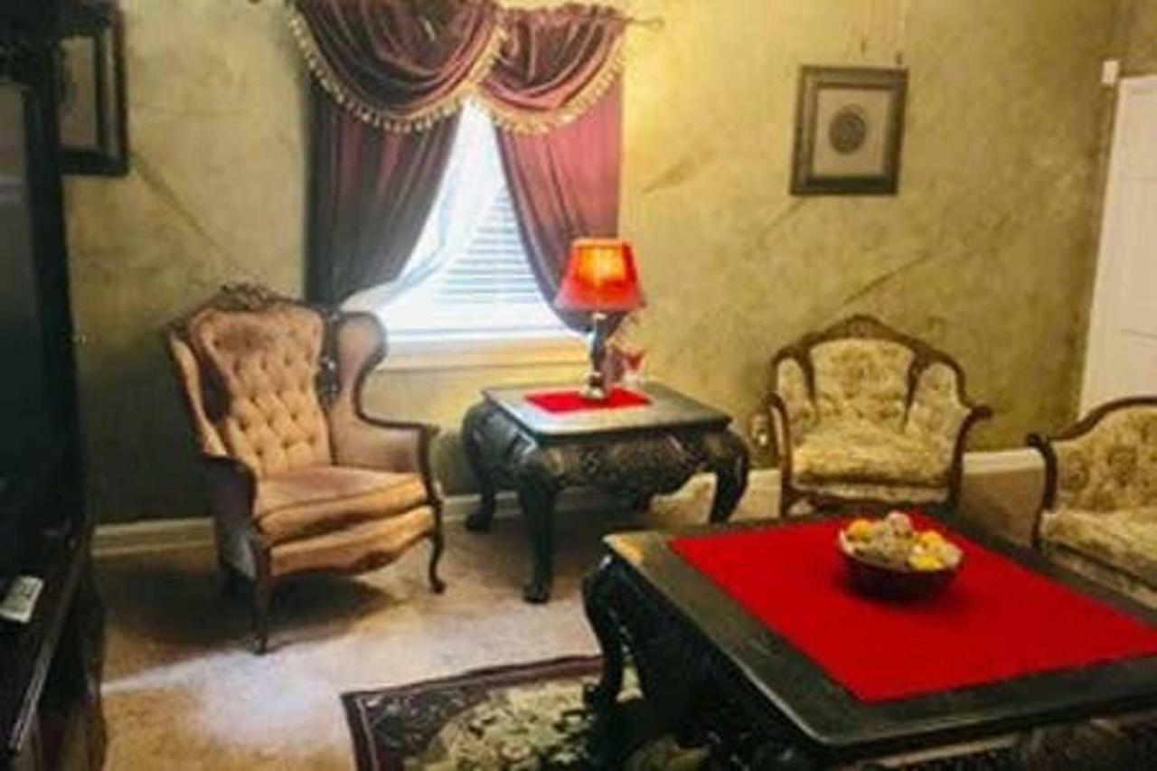 2 Bedroom Sleeps 6 Spacious Luxury Apartment 79 Montgomery Dış mekan fotoğraf
