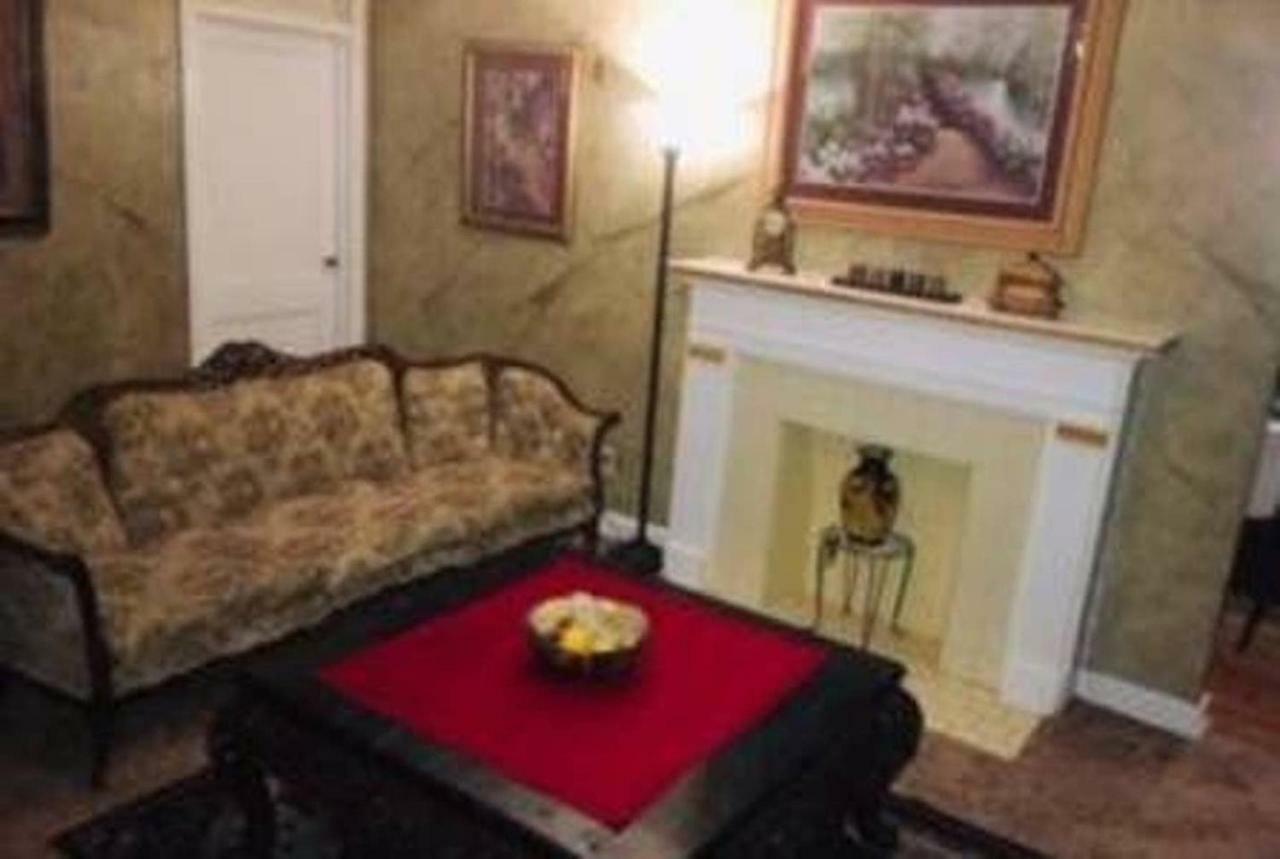 2 Bedroom Sleeps 6 Spacious Luxury Apartment 79 Montgomery Dış mekan fotoğraf